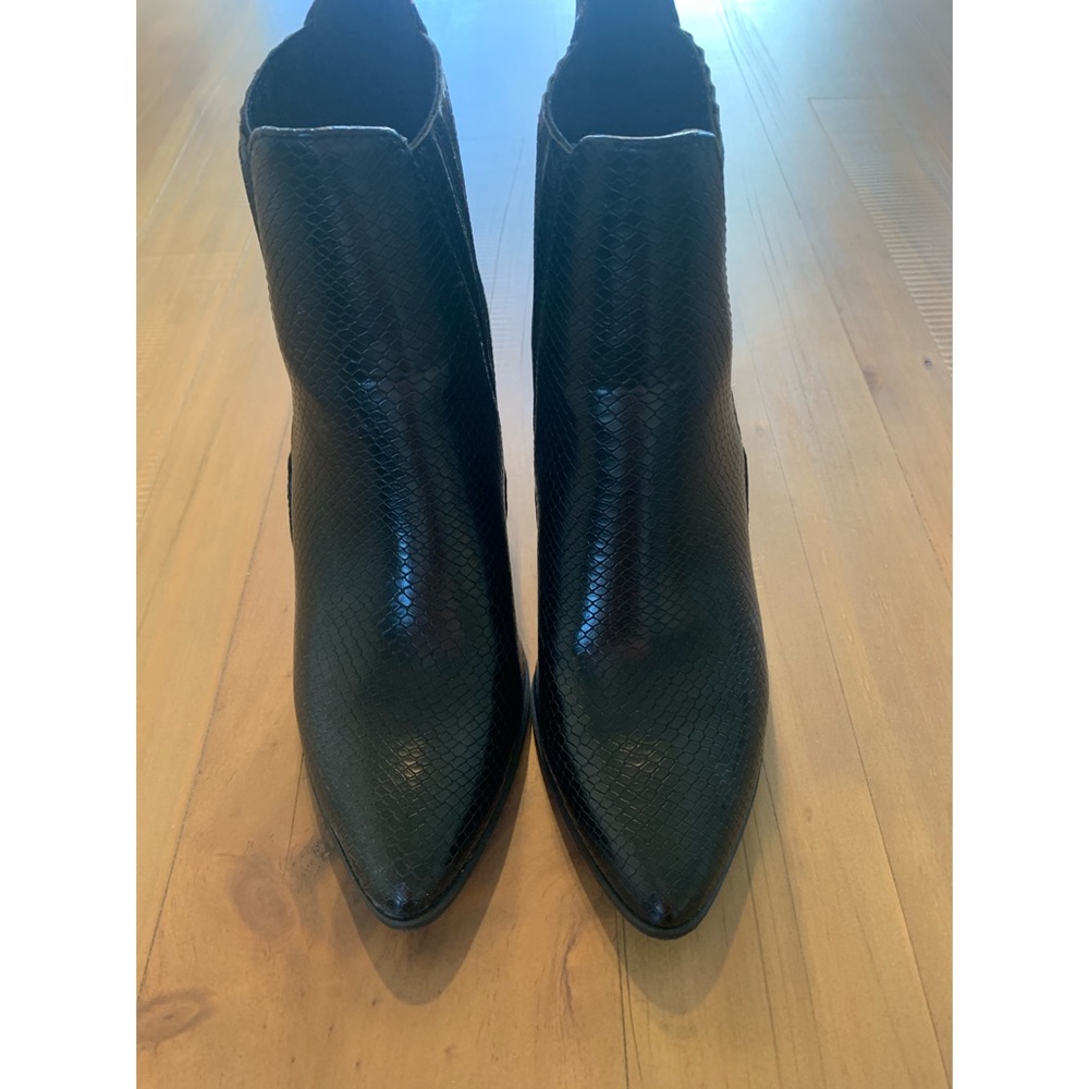 Soda Black Ankle Booties